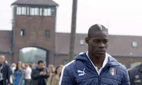 Italy Team Visit Auschwitz Memorial Ahead Of Euro 2012