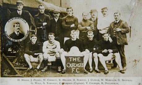 The Manchester United players sacked in 1909 for refusing to resign from the players' union