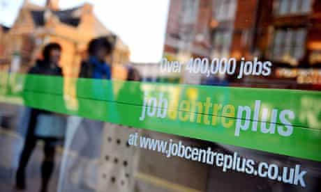 Unemployment figures rise in Britain