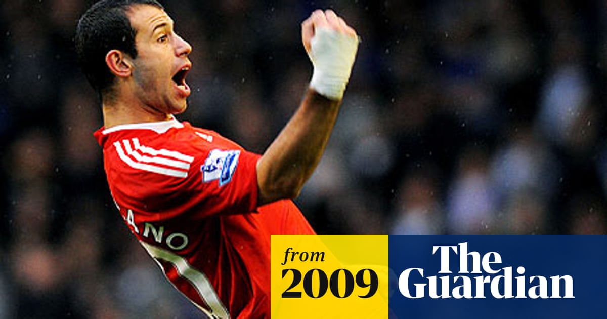 Javier Mascherano Refuses To Commit His Future To Liverpool Liverpool The Guardian