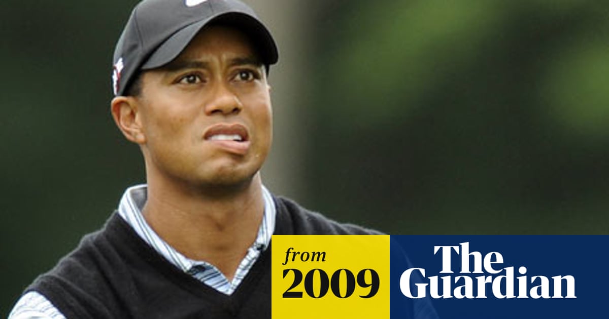 Nike Stands By Sponsorship Of Tiger Woods Despite Indiscretions Tiger Woods The Guardian