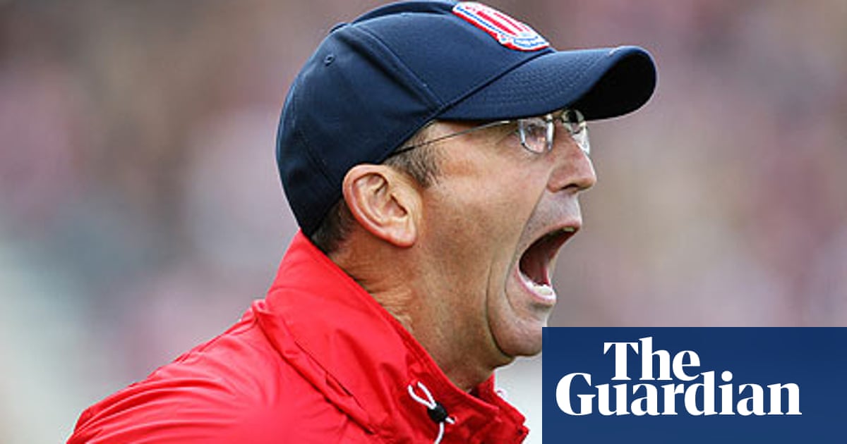 Tony Pulis Sees No Sin In His Dressing Room Spits And Spats Stoke City The Guardian