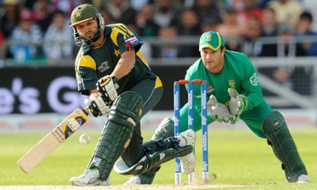 Pakistan's Shahid Afridi plays a shot in the semi-final against South Africa