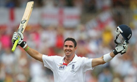 Kevin Pietersen celebrates reaching his double century on day three of the second Ashes Test