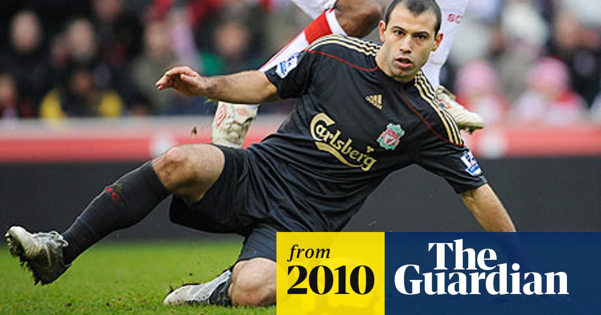 Javier Mascherano Puts Liverpool Contract Talks On Hold Liverpool The Guardian