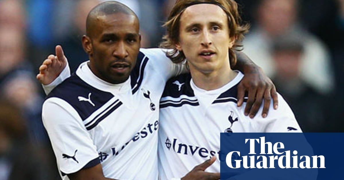 Luka Modric Provides Spur As Tottenham Brush Charlton Aside Fa Cup The Guardian