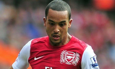 Arsenal lose Theo Walcott for game with Olympiakos in Champions League