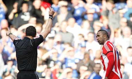 Stoke S Tony Pulis Likely To Fine Ricardo Fuller For Stupid Stamping Football The Guardian