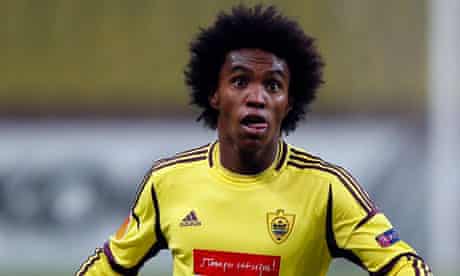 Tottenham express outrage after Chelsea hijack Willian transfer | Chelsea |  The Guardian