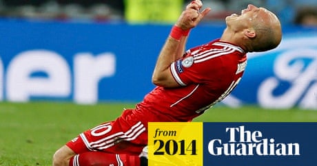 Arjen Robben Extends Bayern Munich Contract To 17 Bayern Munich The Guardian Arjen Robben Extends Bayern Munich Contract To 17 Bayern Munich The Guardian