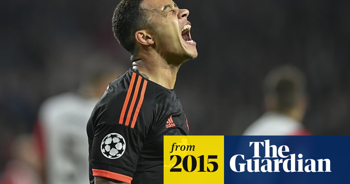 Memphis Depay Hits Back At Critics And Insists He Is Working Hard Memphis Depay The Guardian