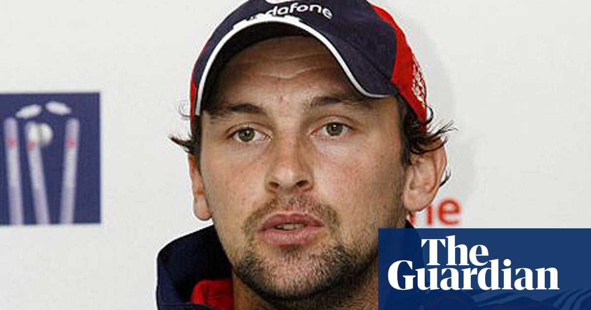 give three reasons why a cash advance is a costly way of using your credit card