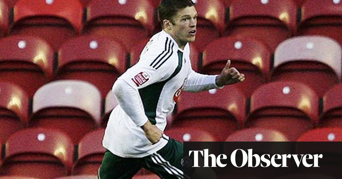Gordon Strachan Gets Off To A Bad Start As Boro Lose At Home To Plymouth Championship The Guardian
