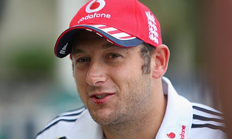 parti Måge eksplicit Tim Bresnan has no intention of moderating himself on Twitter | England in  South Africa 2009-2010 | The Guardian