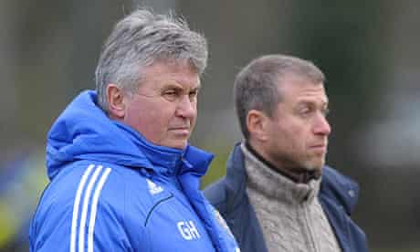 Guus Hiddink first day at Chelsea