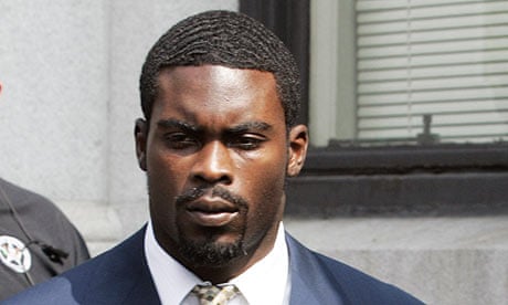 NFL suspends Vick after dog-fighting charges