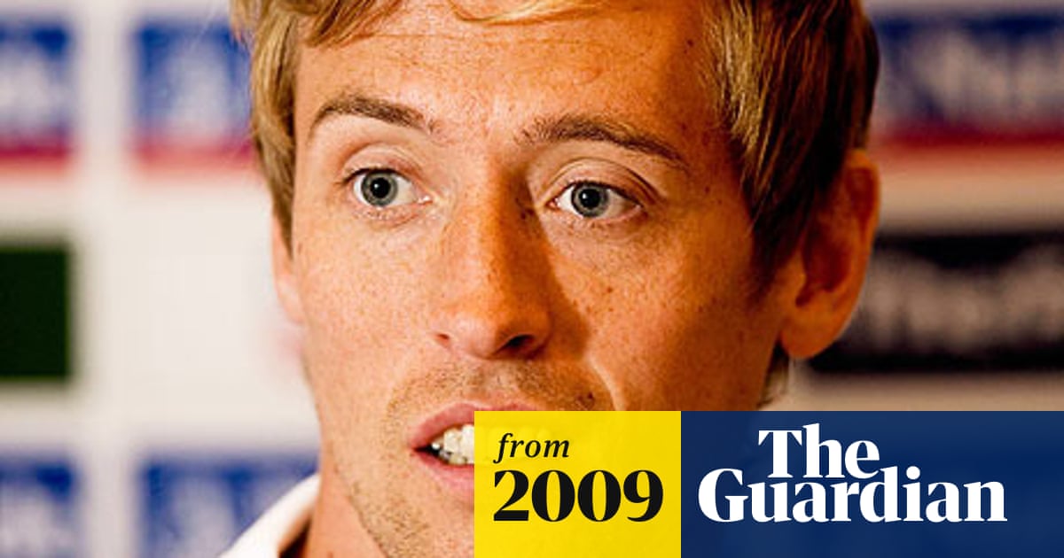 Portsmouth Move Was Right Decision Says Peter Crouch England The Guardian