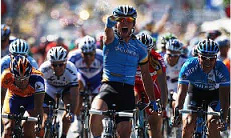 Mark Cavendish wins Tour de France stage