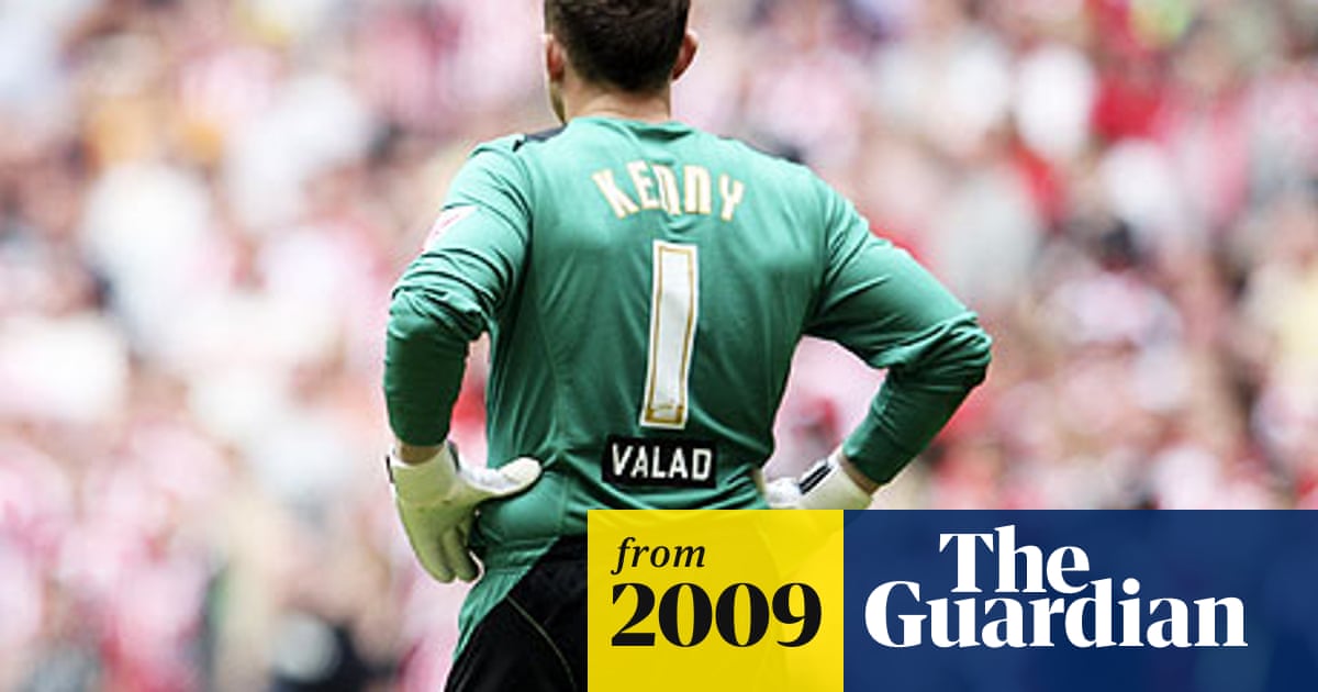 Sheffield United suspend Paddy Kenny after keeper tests positive for