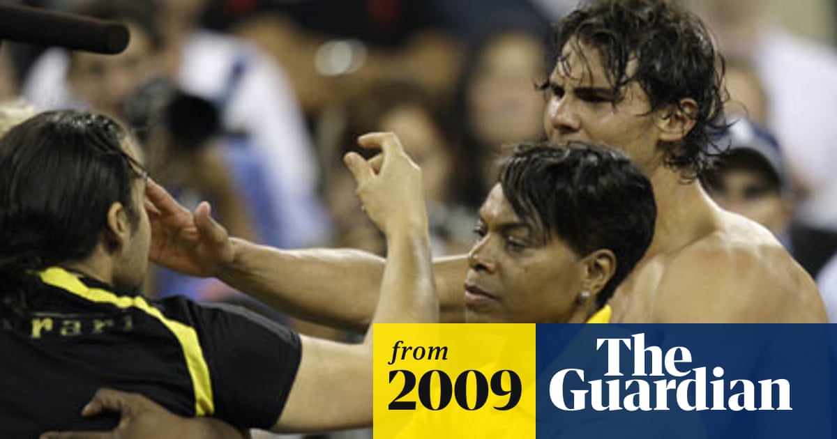 Rafael Nadal Unruffled After Besotted Fan Kisses Him During Us Open Rafael Nadal The Guardian