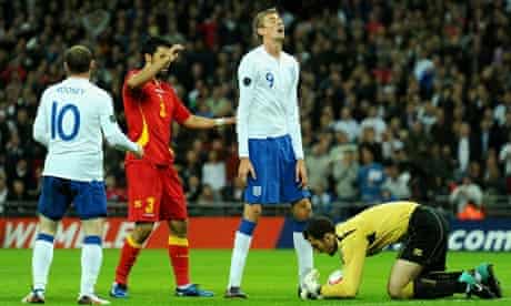 Peter Crouch Is Brought Low By England Obsession With Height Up Front Paul Hayward Football The Guardian