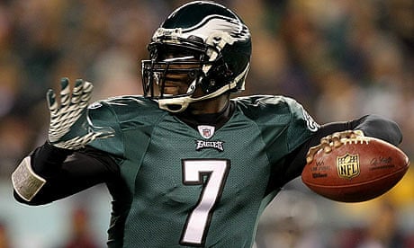 Michael Vick to stay at Philadelphia Eagles with restructured contract | Philadelphia Eagles | The Guardian