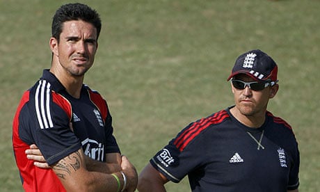 Kevin Pietersen talks to England coach Andy Flower during a practice session in Bangladesh