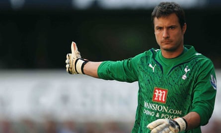Tottenham S Reserve Goalkeeper Carlo Cudicini Signs New One Year Deal Tottenham Hotspur The Guardian