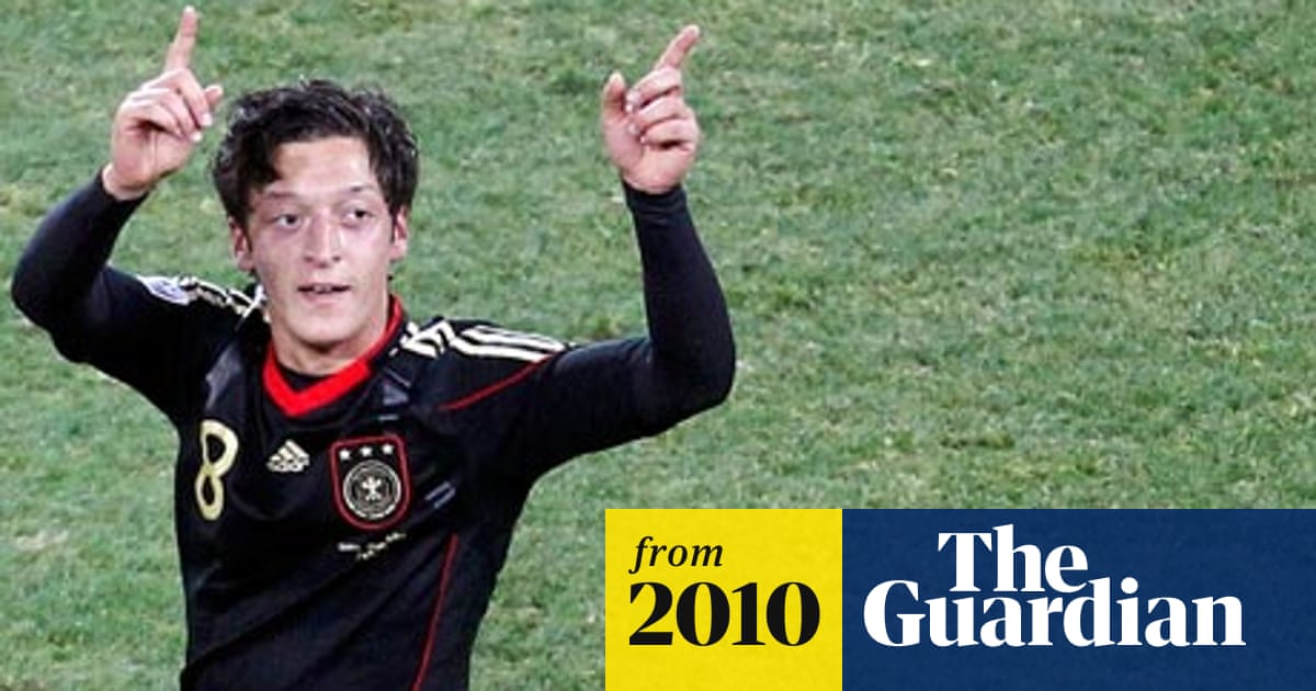 Real Madrid Sign Mesut Ozil From Werder Bremen Football The Guardian