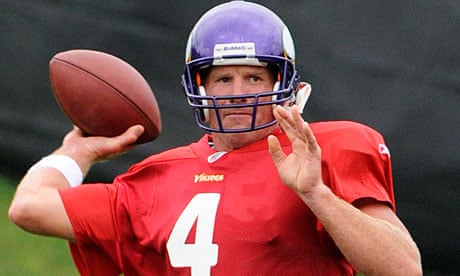 Brett Favre signs up for one more year in NFL with the Minnesota Vikings, NFL