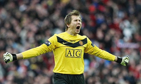 Tomasz Kuszczak may leave Manchester United if he is not guaranteed first-team football