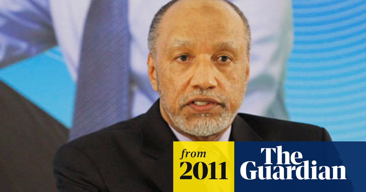 Fifa Candidate Mohamed Bin Hammam Challenges Sepp Blatter To Tv Debate Mohamed Bin Hammam The Guardian