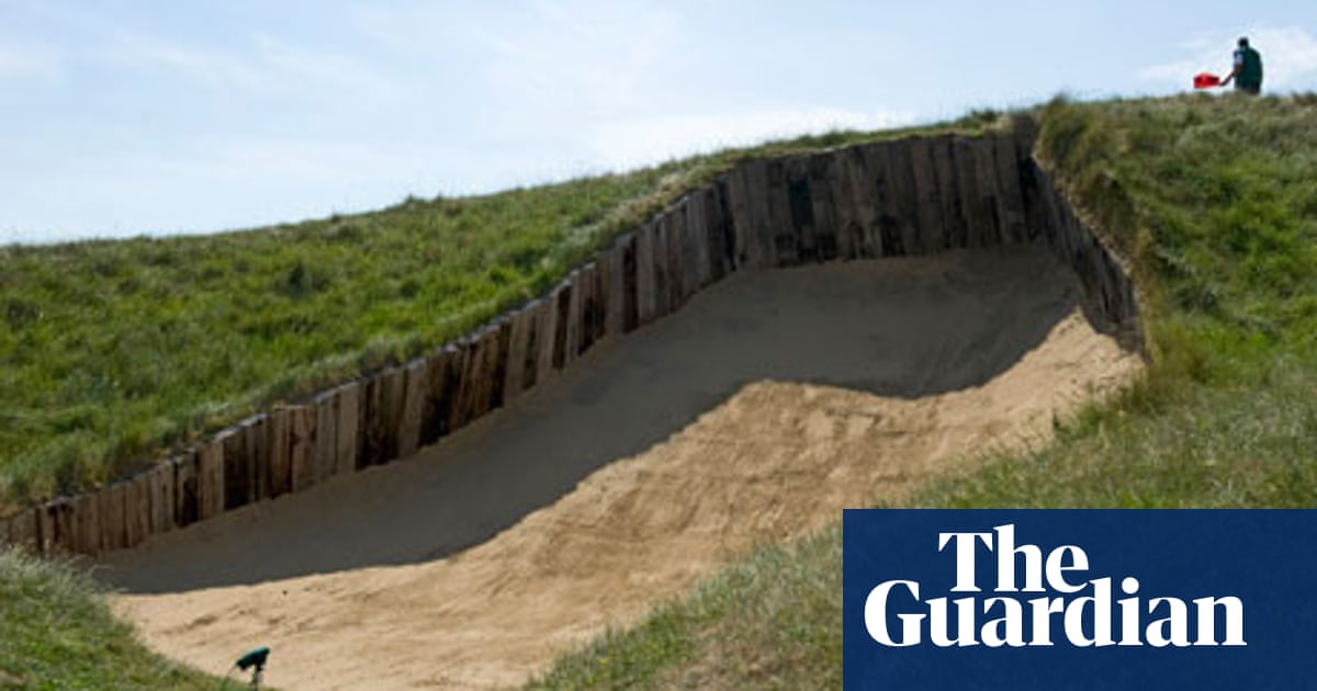 wallpapers Royal St Georges 2011 the open 2011 giant bunker provides