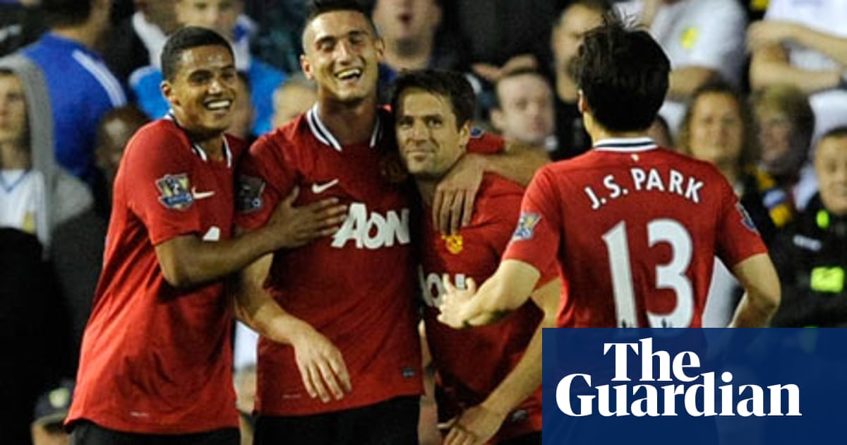 Leeds United 0 3 Manchester United Carling Cup Match Report