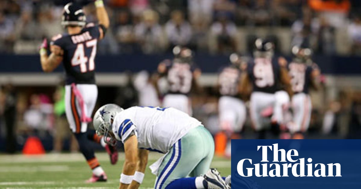 Tony Romo interceptions gift victory to Chicago Bears | NFL | The Guardian