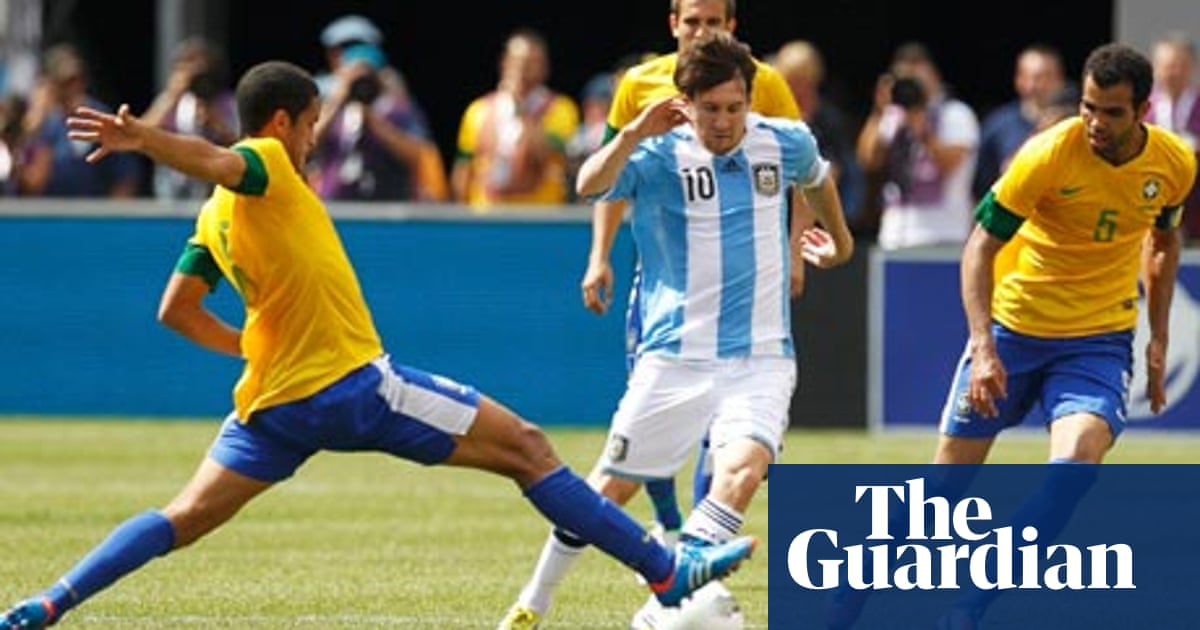 Lionel Messi Hat Trick Leads Argentina To 4 3 Win Over Brazil