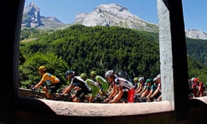 The peleton in the Pyrenees