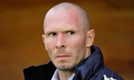 Michael Appleton Sometimes You Just Have To Put That Poker Face On Portsmouth The Guardian Michael Appleton Sometimes You Just Have To Put That Poker Face On Portsmouth The Guardian