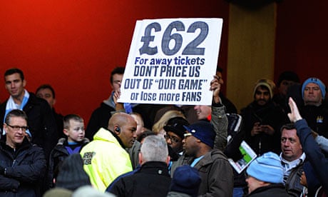 Manchester City fans protest about ticket prices
