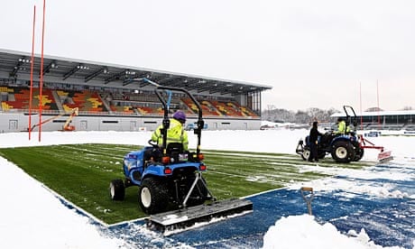 Snow is cleared from Saracens' new artificial pitch
