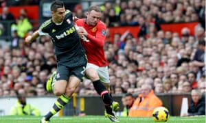 曼彻斯特联队的Wayne Rooney,以及Stoke City的Geoff Cameron