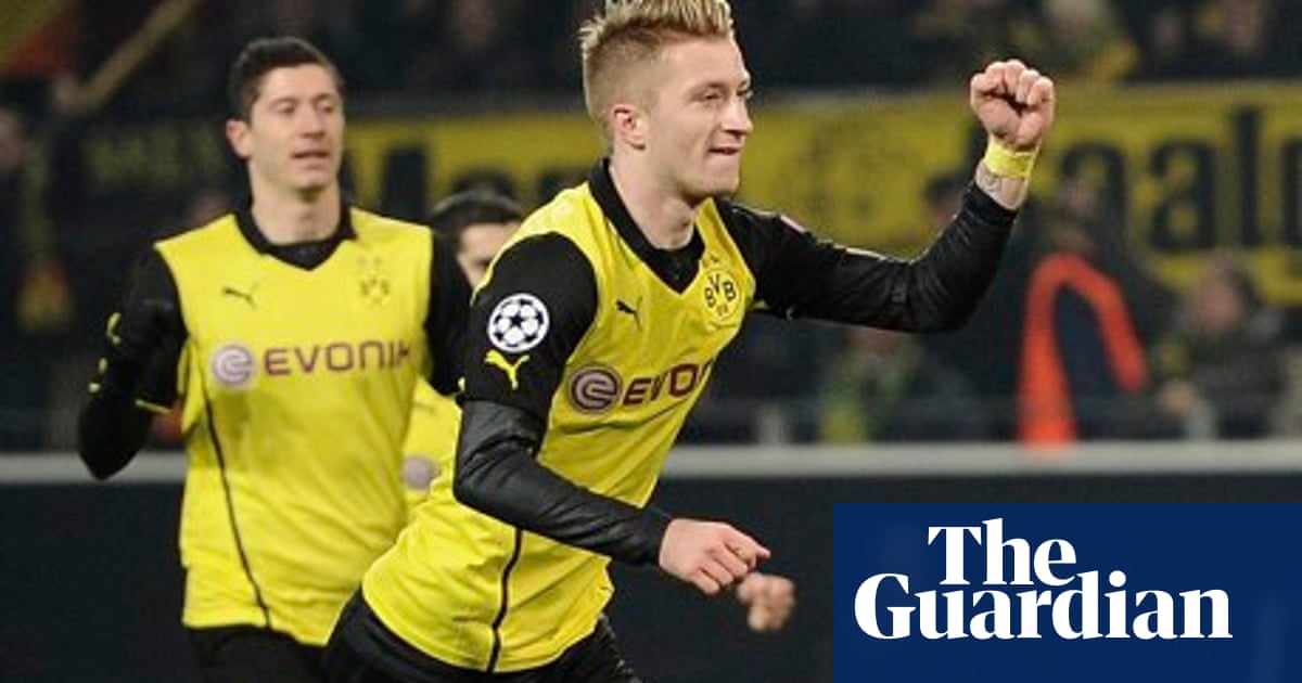 Borussia Dortmund Gain Lifeline After Turning On The Style Against Napoli Champions League The Guardian Borussia Dortmund Gain Lifeline After Turning On The Style Against Napoli Champions League The Guardian