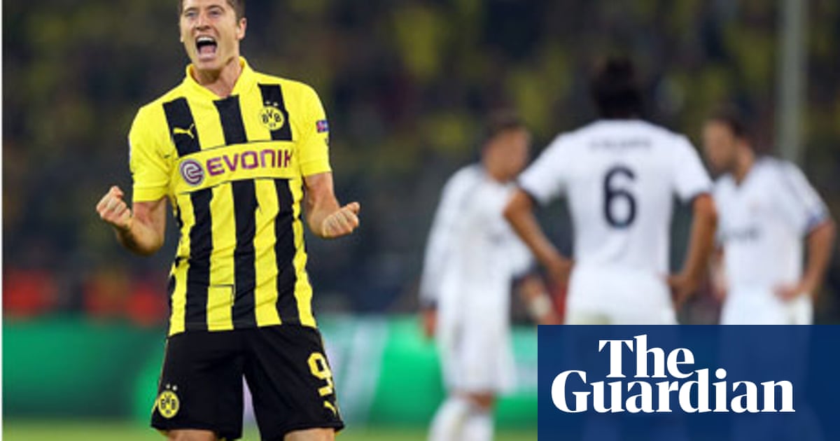 Robert Lewandowski Brings Goals And Fortitude To Borussia Dortmund Borussia Dortmund The Guardian Robert Lewandowski Brings Goals And Fortitude To Borussia Dortmund Borussia Dortmund The Guardian