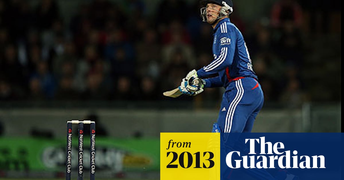 England S Jos Buttler Warned Of Dangers Of Scooping Lasith