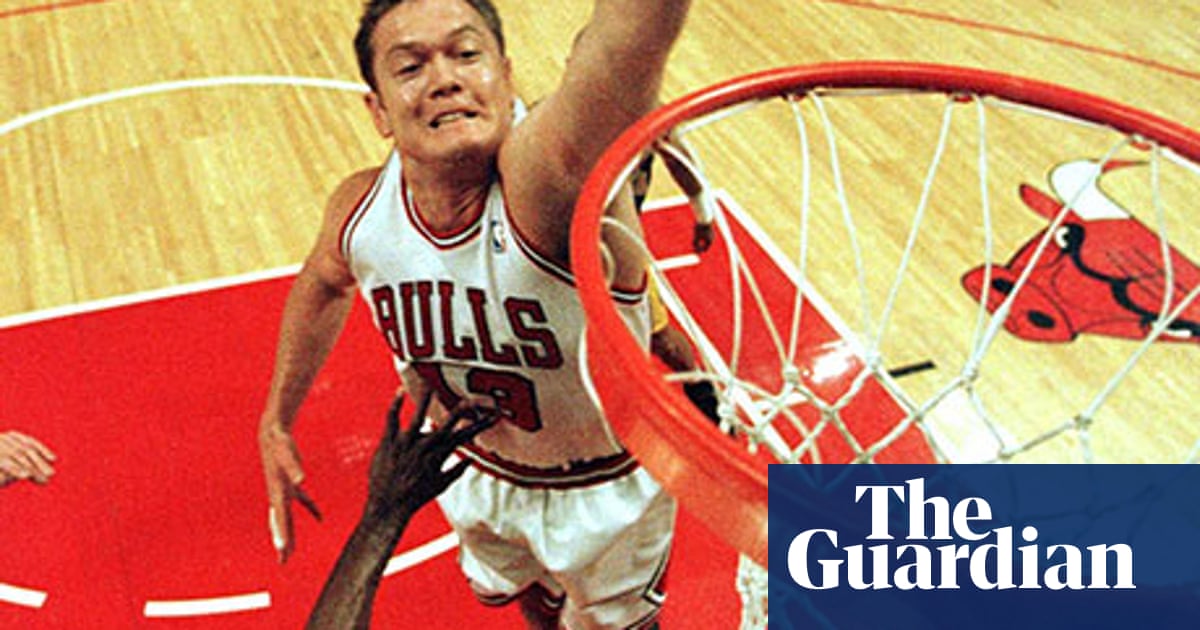 The Forgotten Story Of Luc Longley Sport The Guardian