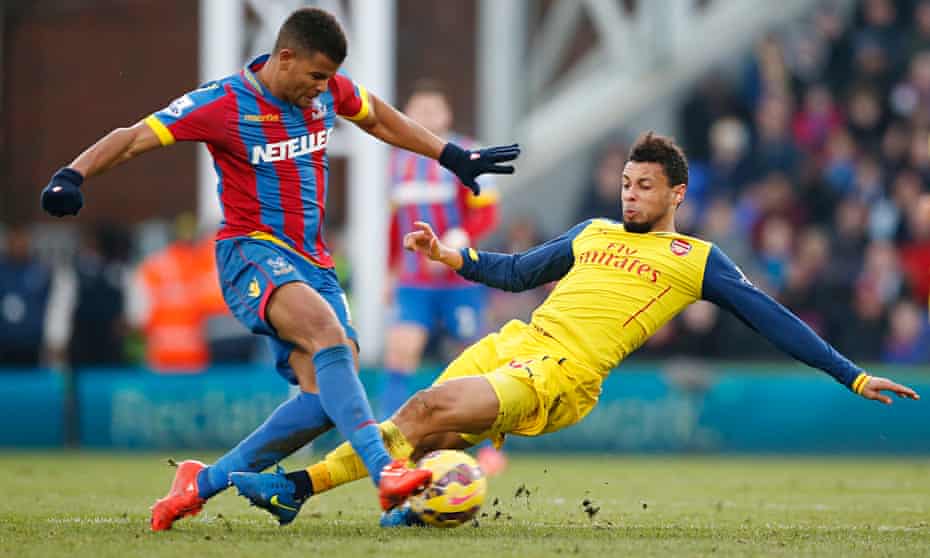 Arsenal's Francis Coquelin and Crystal Palace's Fraizer Campbell