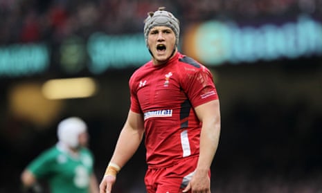 Jonathan Davies has been ruled out of Wales' World Cup squad with a cruciate ligament injury