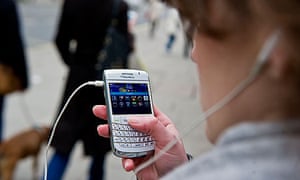 nokia warns on profits as it delays iphone killer mobile phones the guardian
