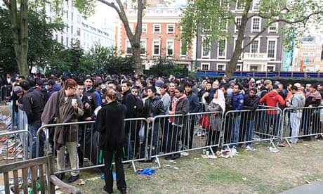 APple Regent Street queue