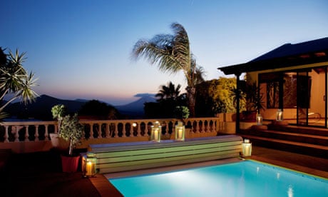 Lanzarote: the pool at Oasis de Nazaret